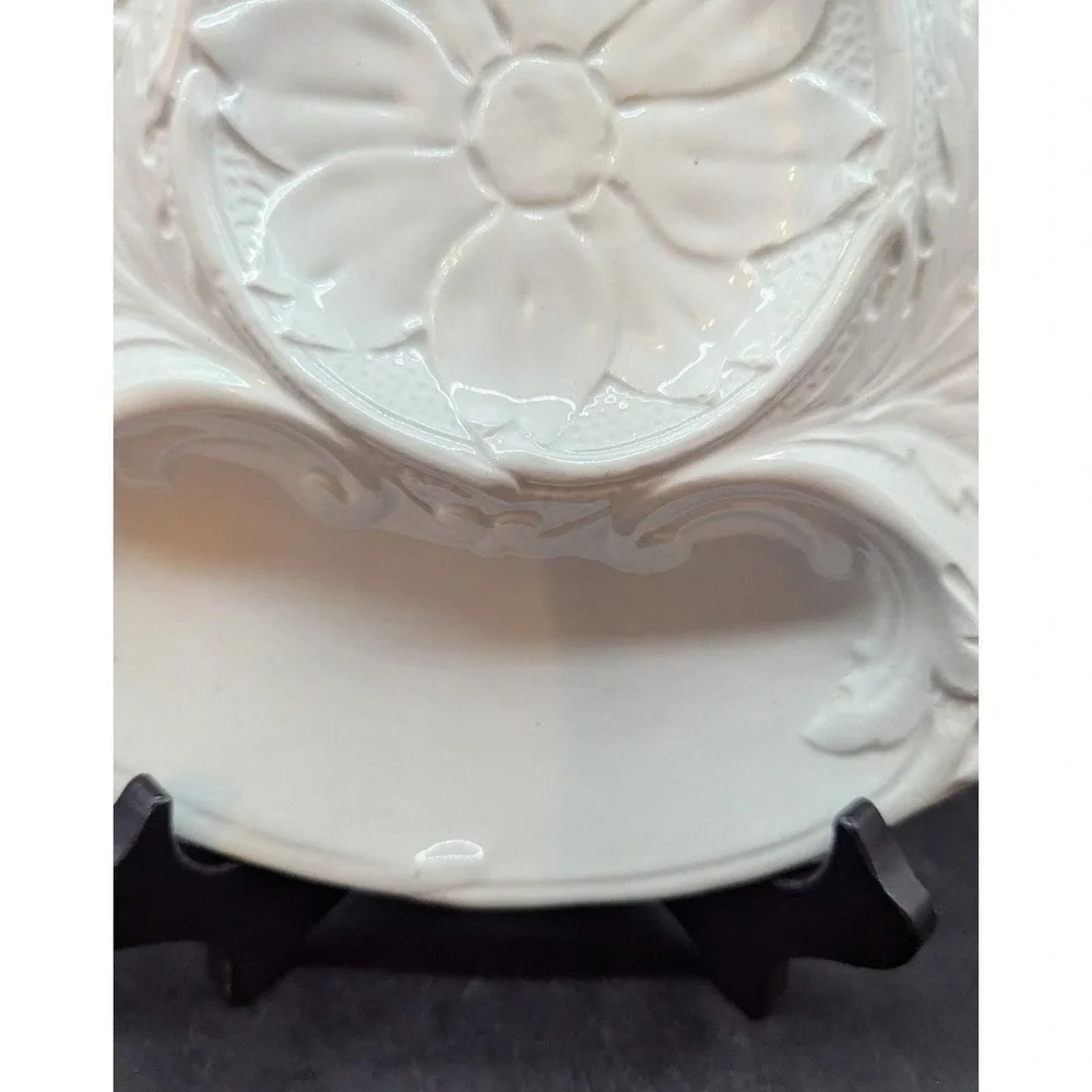 Set Of 4 P.V. France White Majolica Artichoke Plates Embossed Floral Design 9